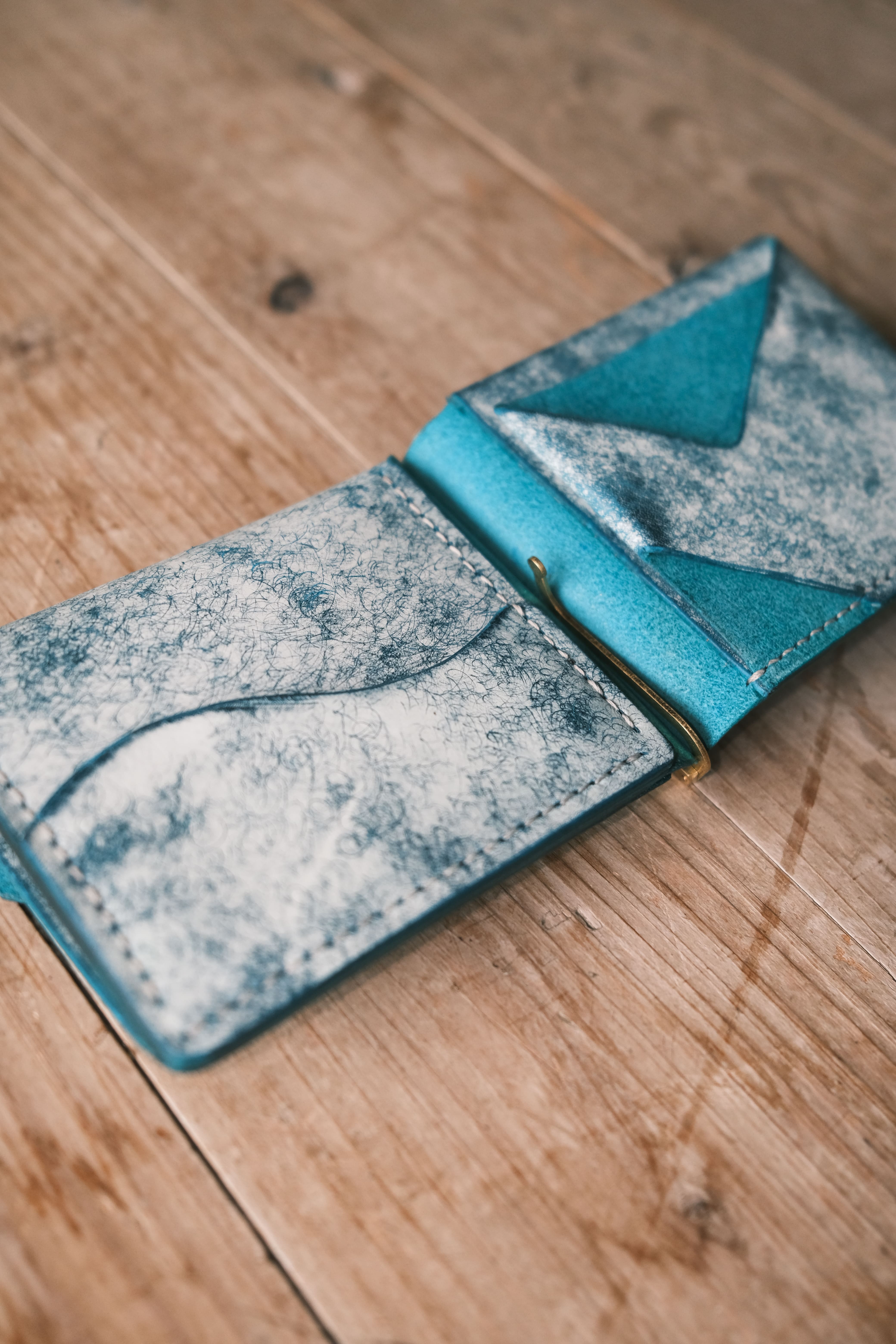 money clip wallet - White wave